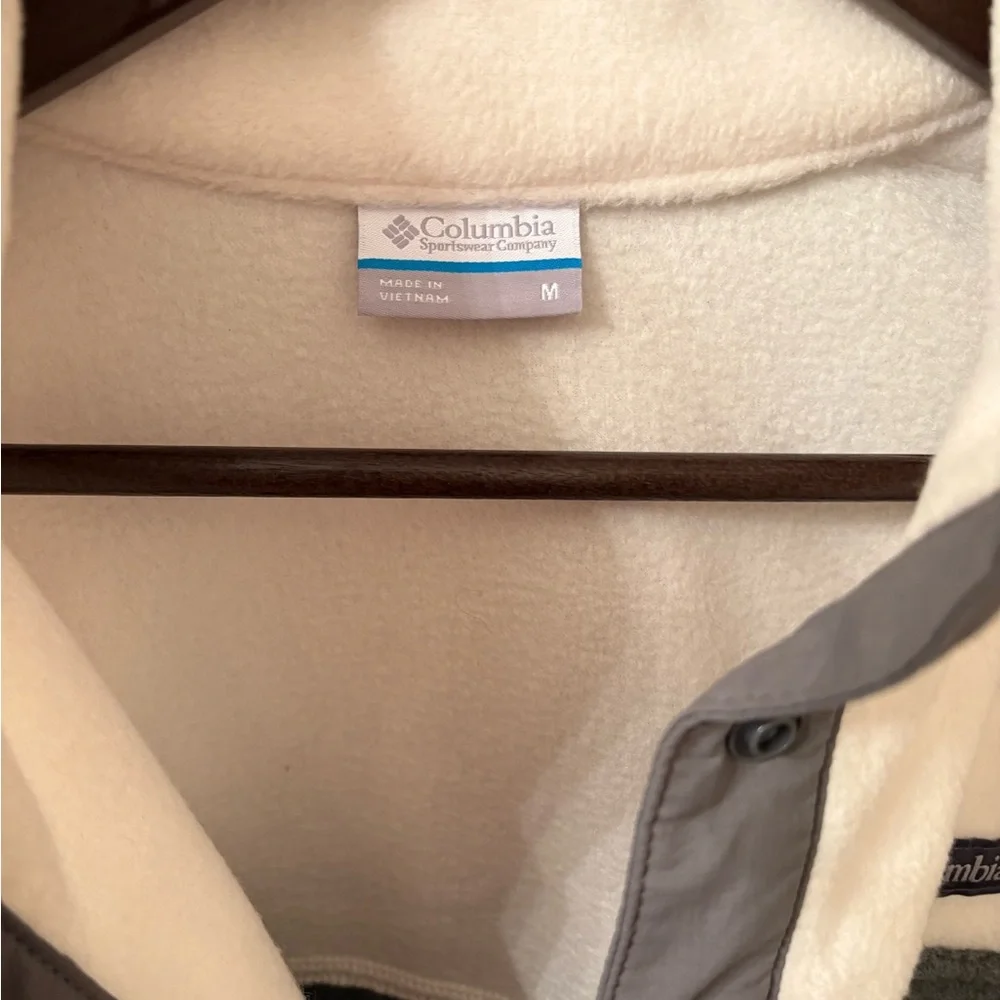 Columbia Cream and Gray Sweatshirt - Picture 2 of 4
